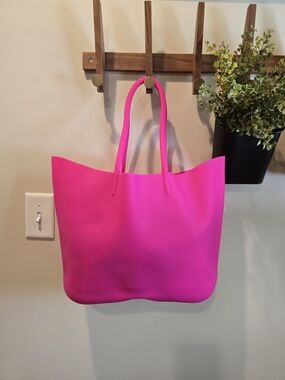 Bright Pink Women's Tote Bag -With Matching zipper Pouchs Stylish Everyday Carry